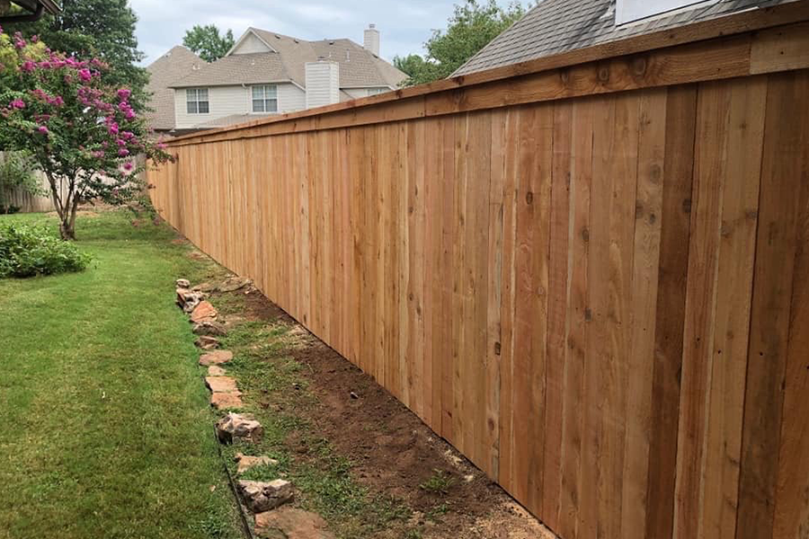 Cap and Rail 6' Privacy Dark Oak