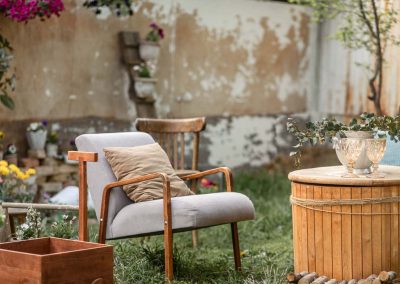 Small Tulsa yard with comfy chairs
