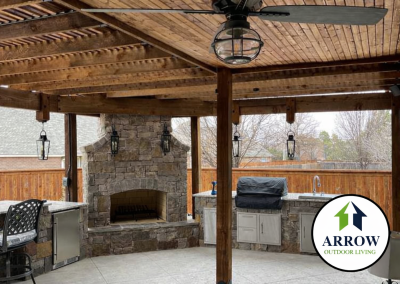 Outdoor kitchen with logo